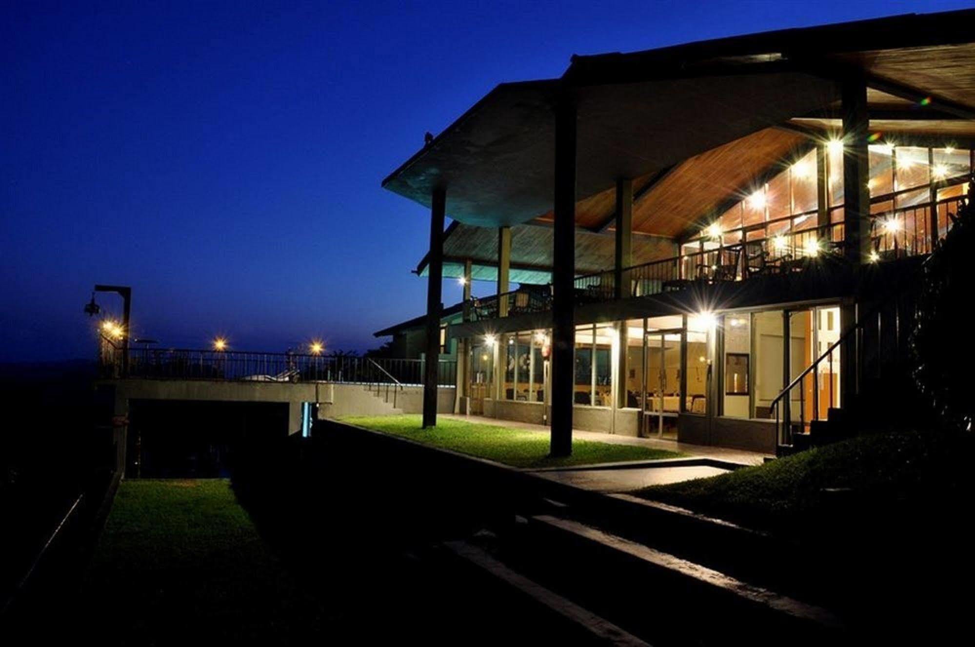 Giritale Hotel Polonnaruwa Exterior foto