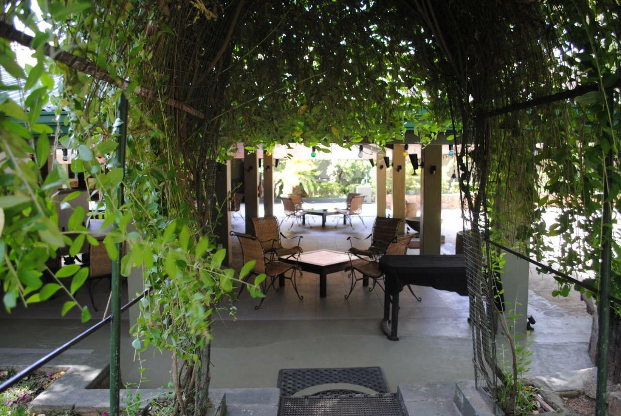 Giritale Hotel Polonnaruwa Exterior foto